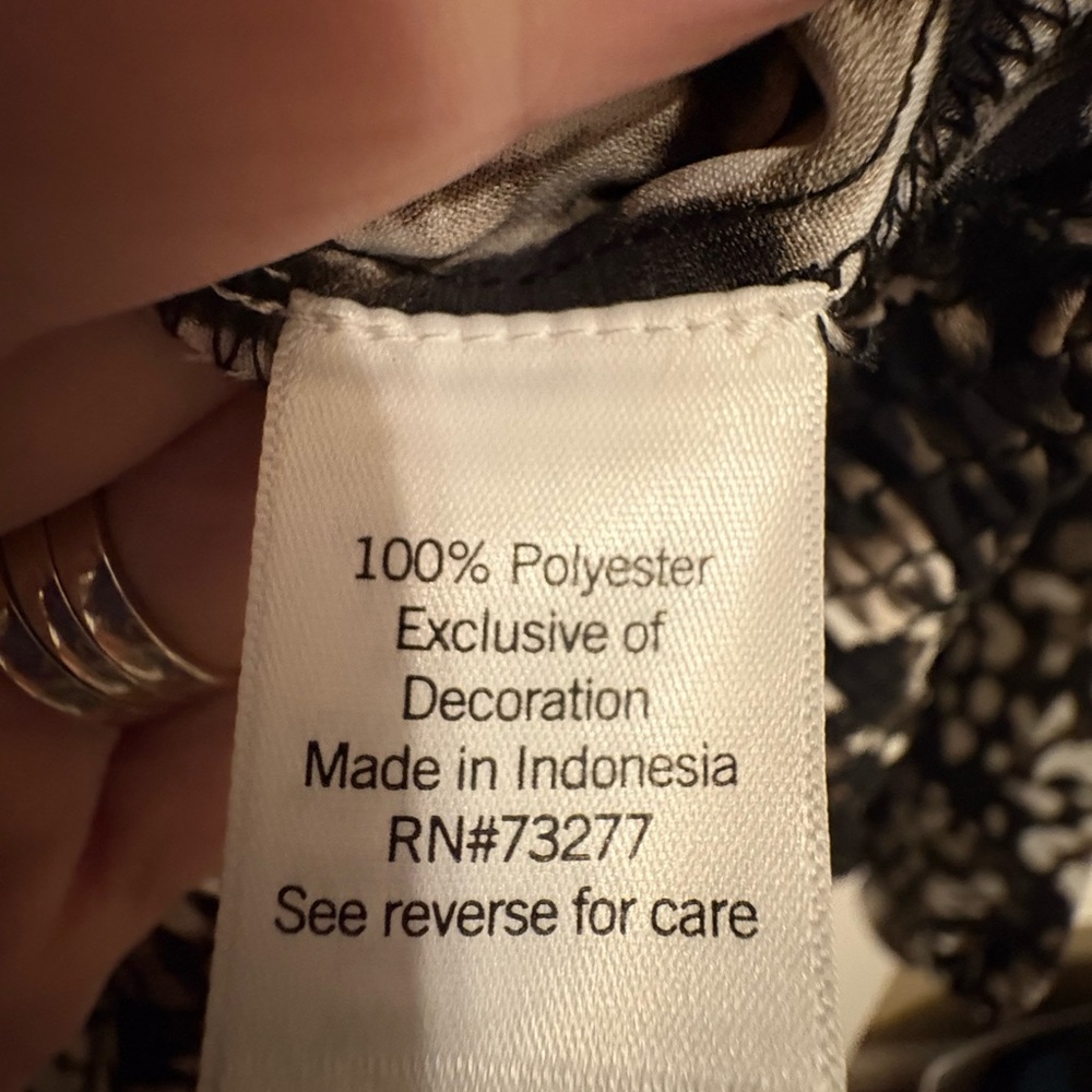Nine West Black and Cream Patterned Blouse, Size XL - Picture 3 of 5